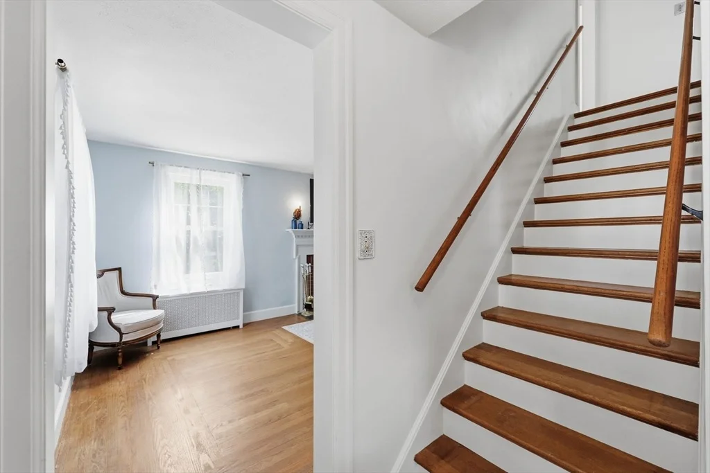 Photo of 250 Gillette Ave