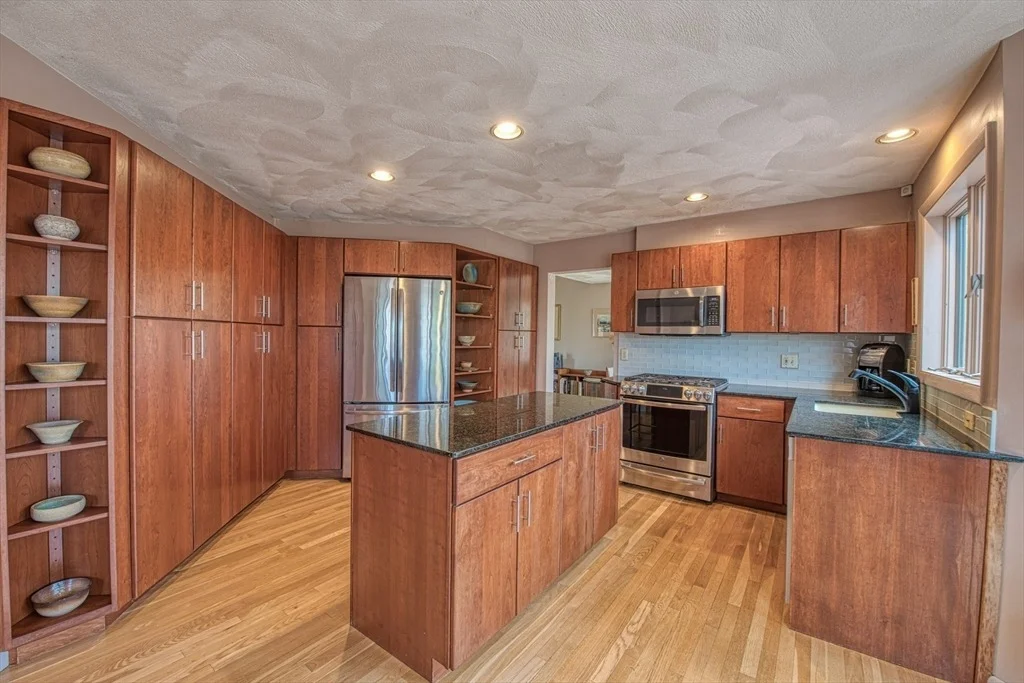 Photo of 580 Mountain St.