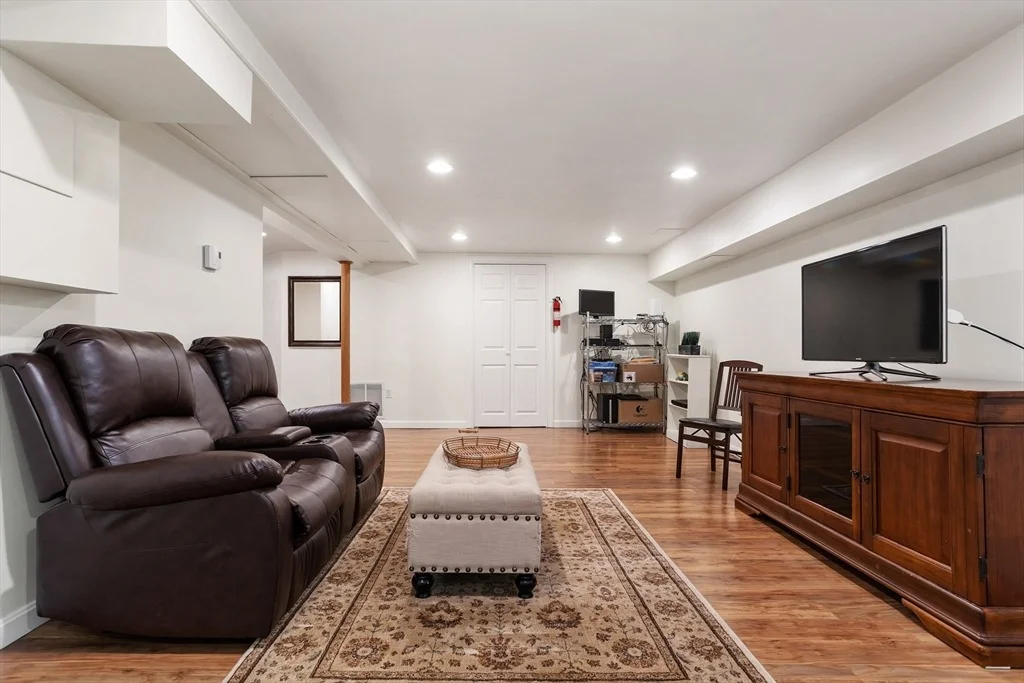 Photo of 16 Silver Hill Rd