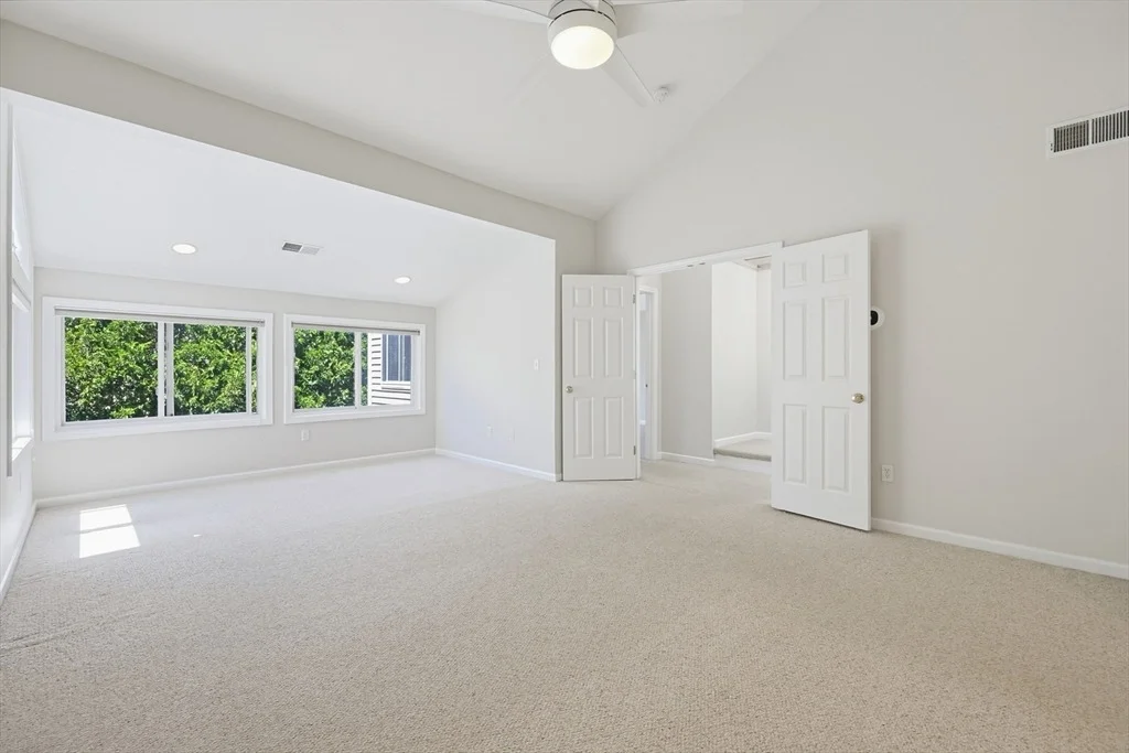 Photo of Unit 33 at 33 Half Crown Cir