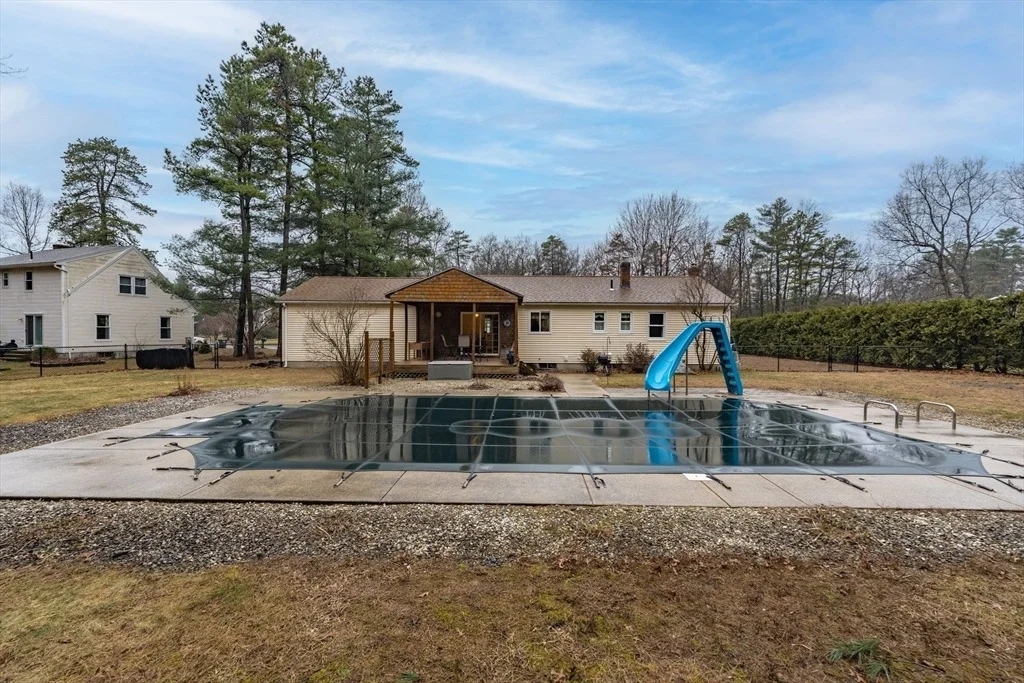 Photo of 12 Kimberly Ln