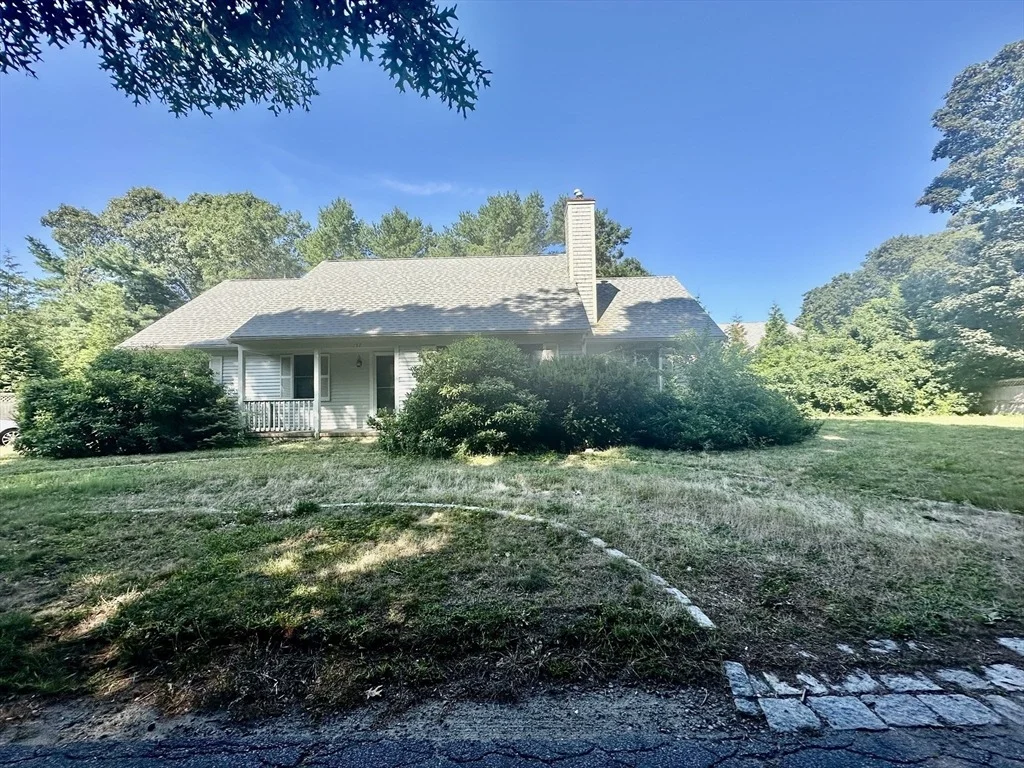 Photo of 137 Wianno Circle