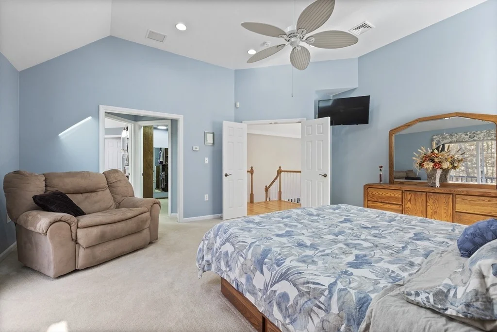 Photo of 16 Hilltop Dr