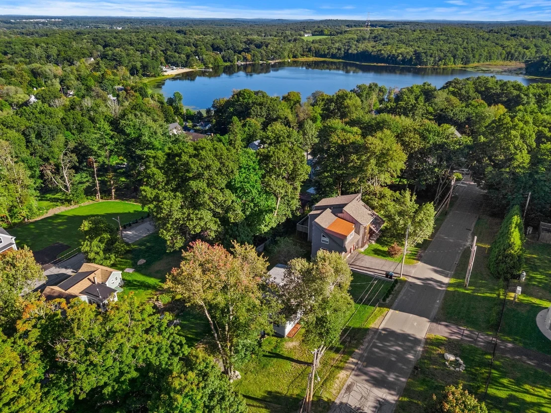 Photo of 35 Cedar Rd