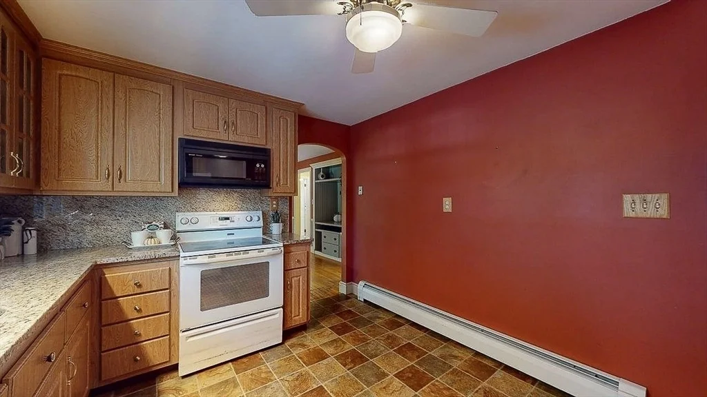 Photo of 14 Housatonic St