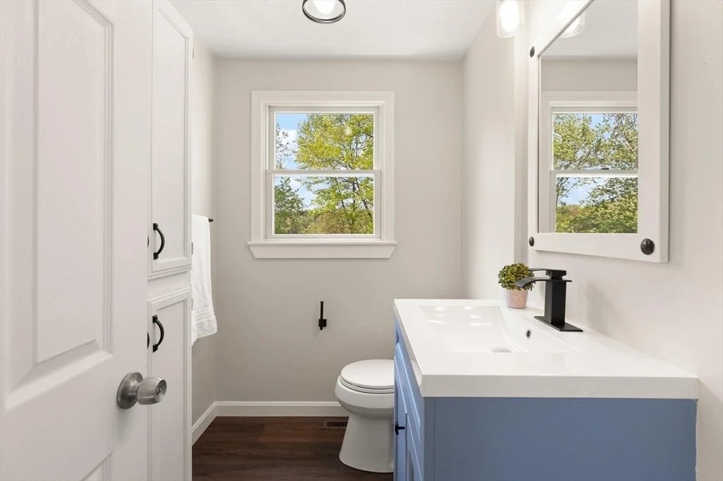 Photo of 54 Long Dr