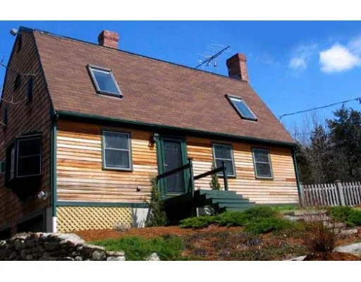 Photo of 2191 Bay Road