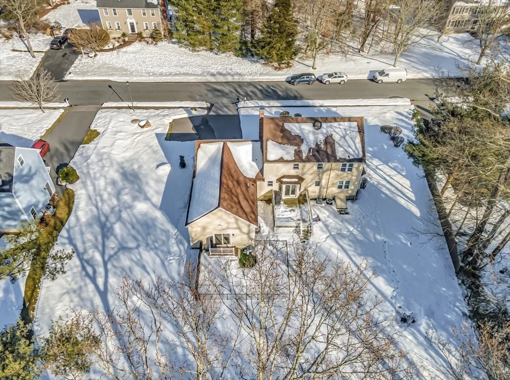 Photo of 7 Fieldstone Dr