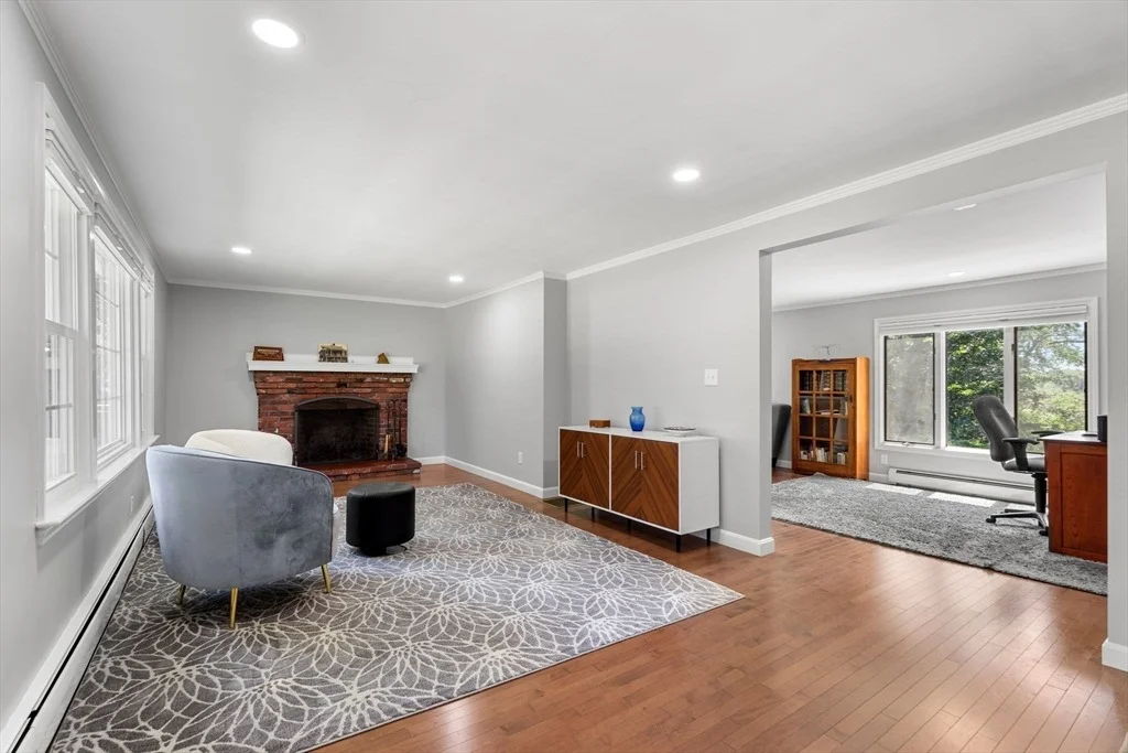 Photo of 13 Conrad Cir