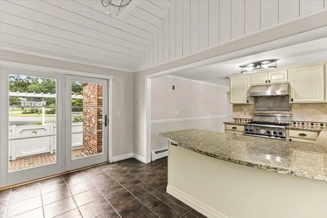 Photo of 3 Thoreau Dr
