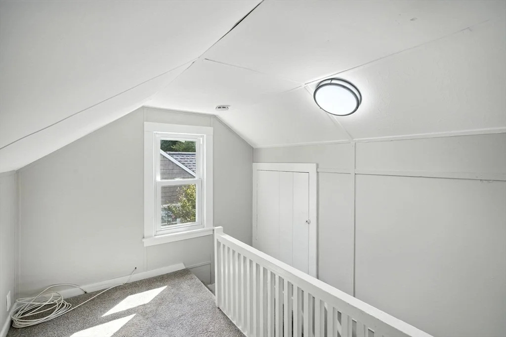 Photo of 104 Grandview St