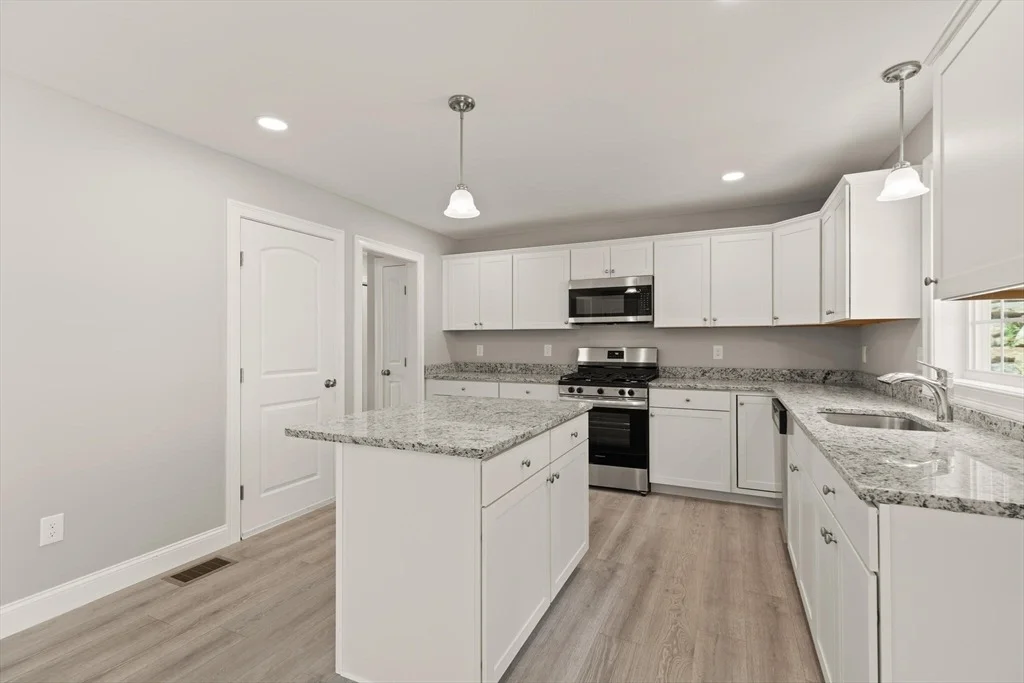 Photo of Unit BB at 18B Pine Hill Way