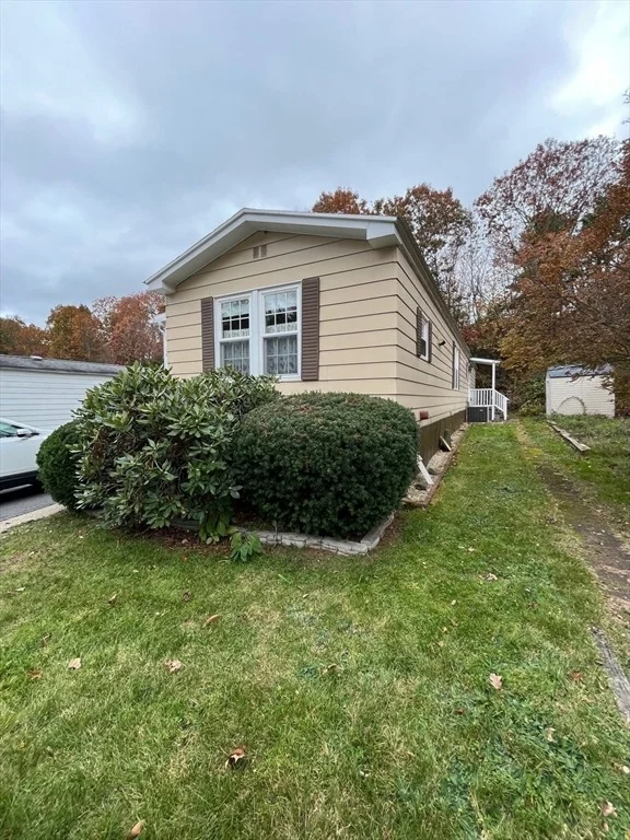 Photo of 11 Sonia Dr