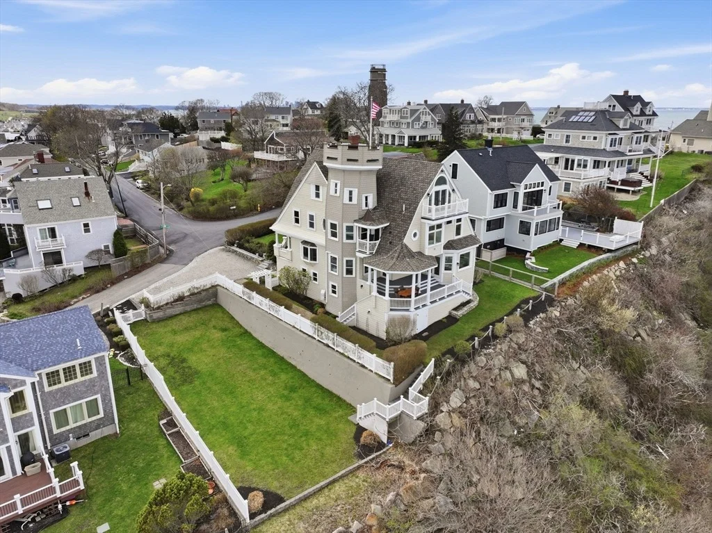 Photo of 2 Bluff Rd