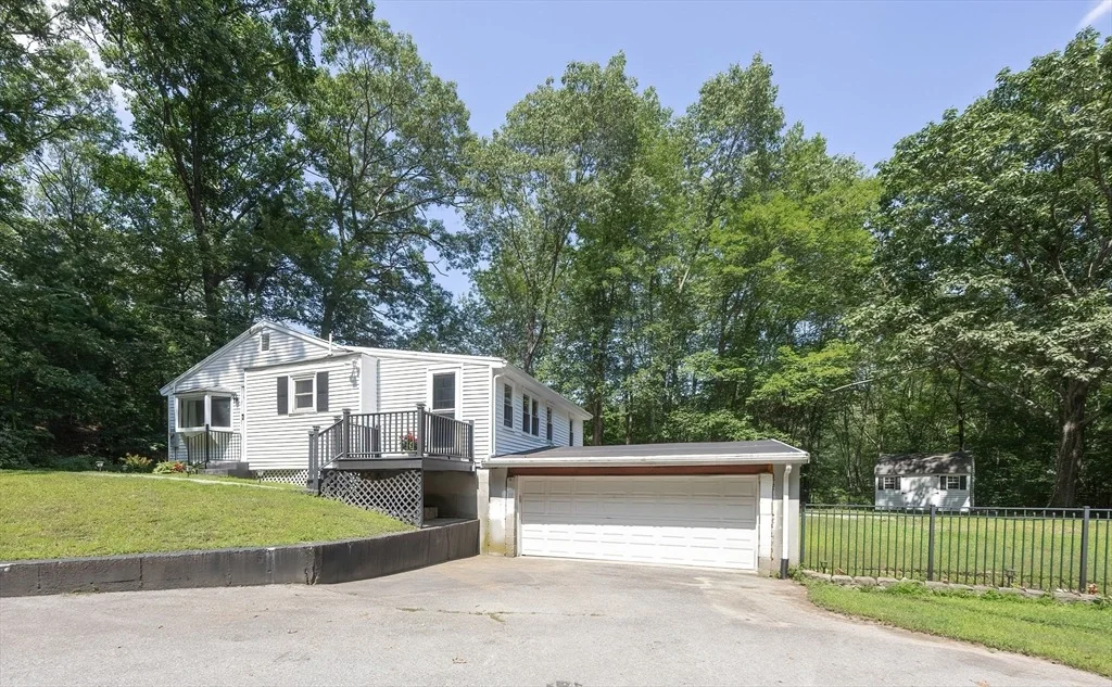 Photo of 103 Leland Rd