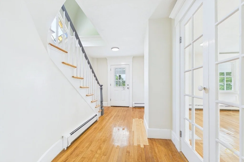 Photo of 398 Main St