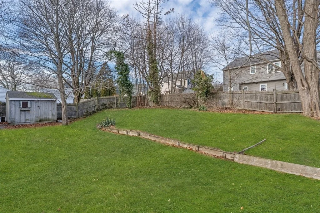 Photo of 6 Bartlett Rd