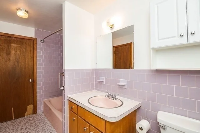 Photo of 6 Barnes Ave