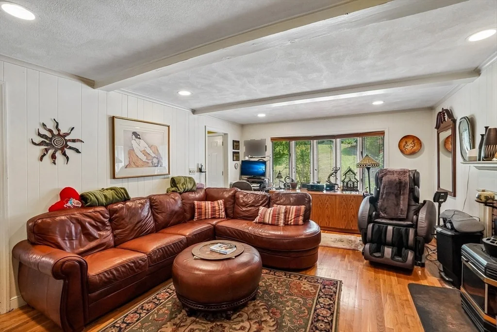 Photo of 33 Carter Drive