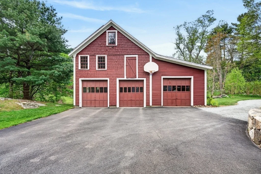 Photo of 14 Ballardvale Rd