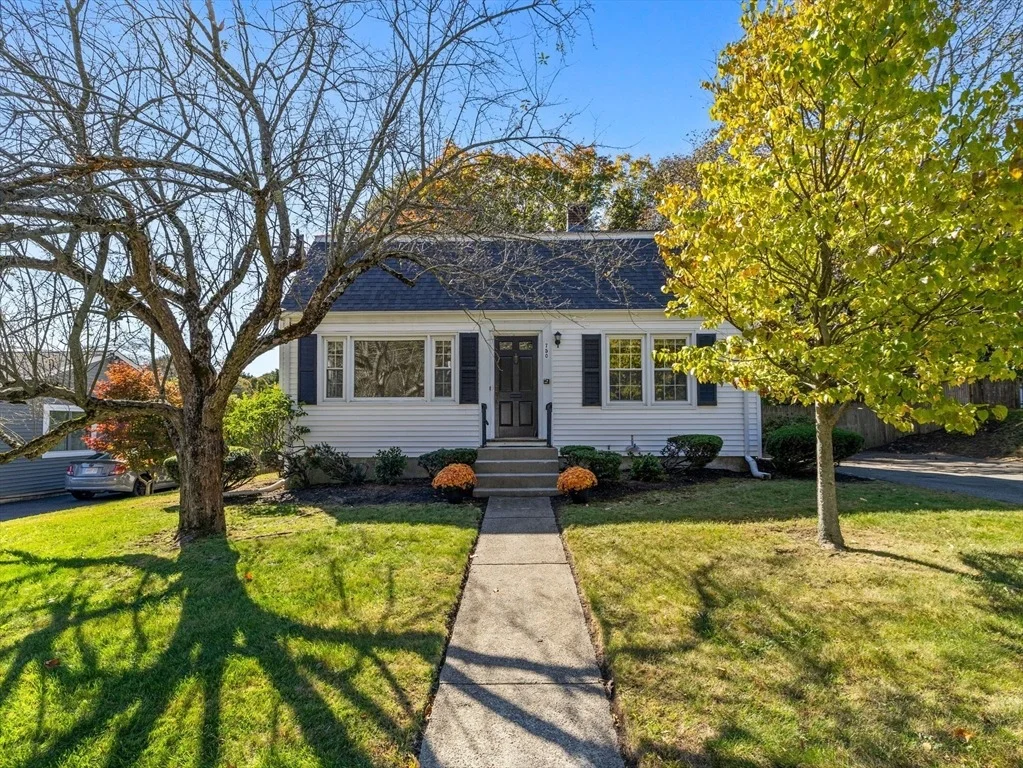 Photo of 750 Trapelo Rd