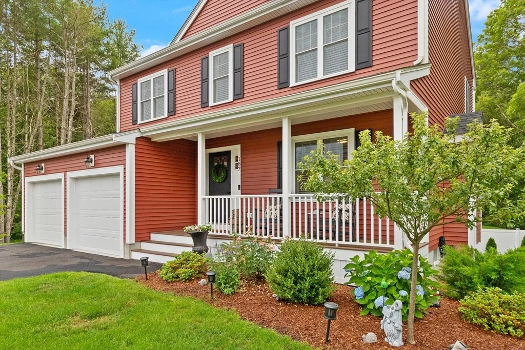 Photo of 187 Run Brook Cir