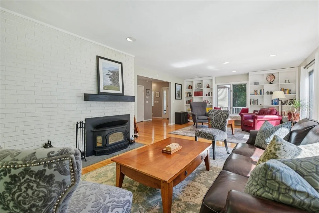 Photo of 45 S Shaker Rd