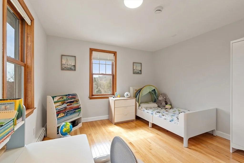 Photo of 933 Liberty Square Rd