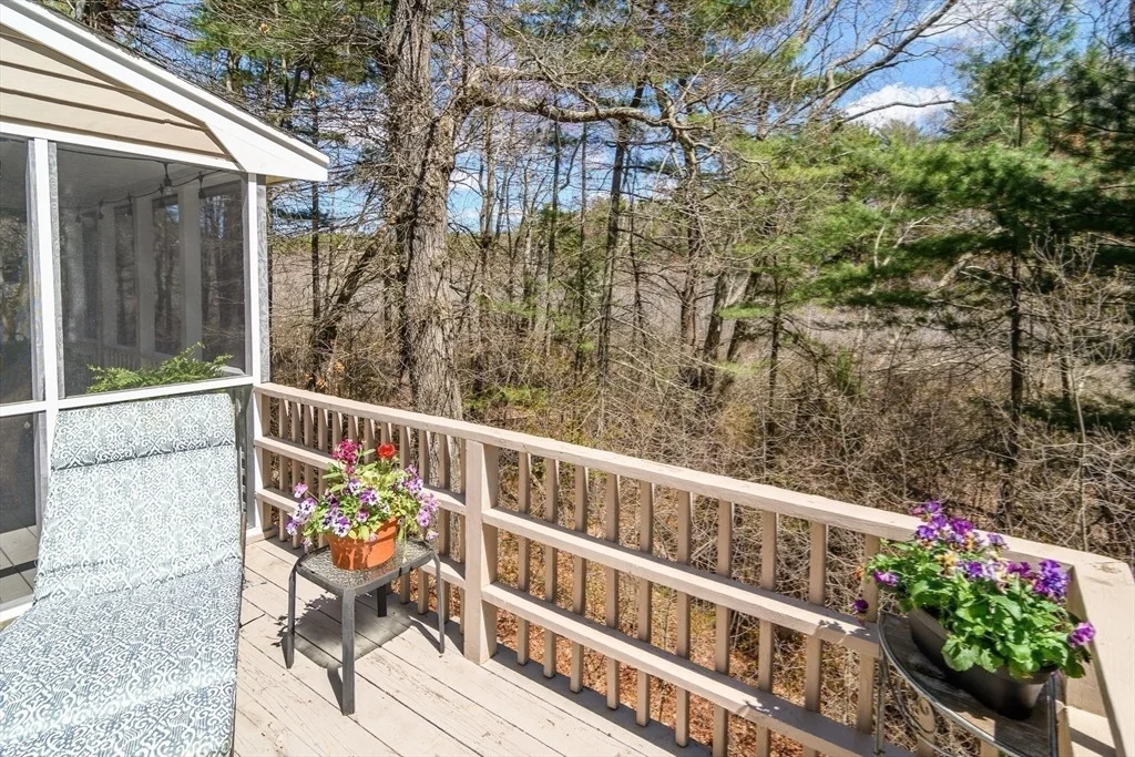 Photo of 36 Bubbling Brook Rd