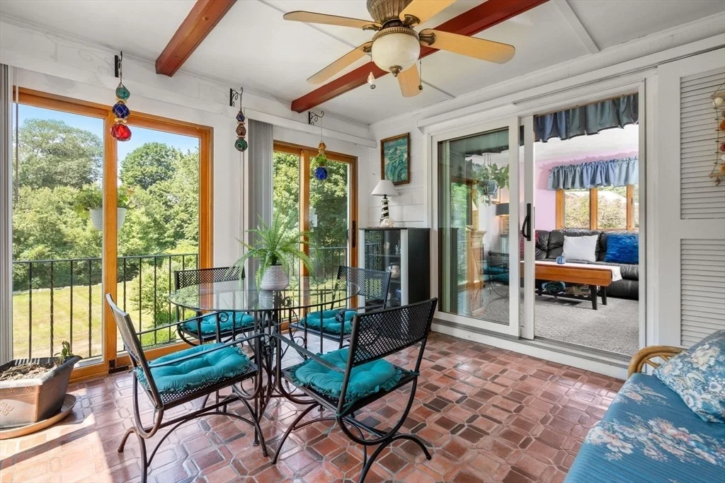 Photo of 15 Hobbs Brook Rd
