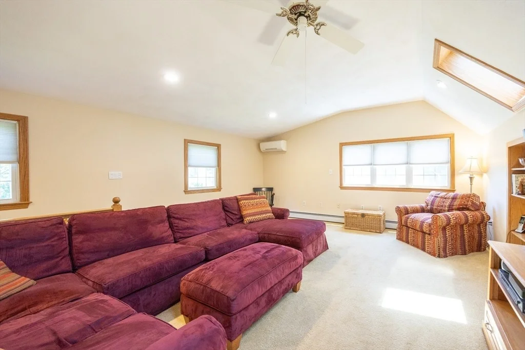 Photo of 165 Roundtop Rd