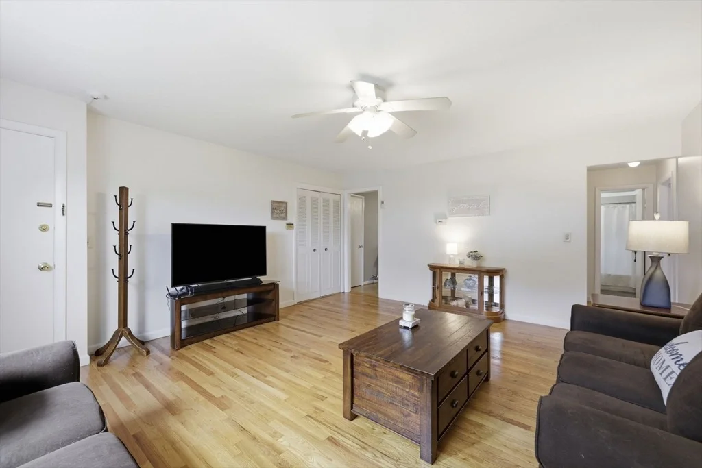Photo of Unit A at 119 Colonial Cir