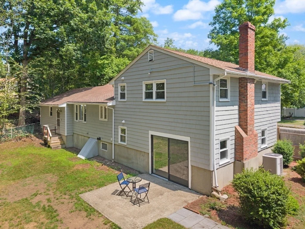 Photo of 35 Rustic Dr