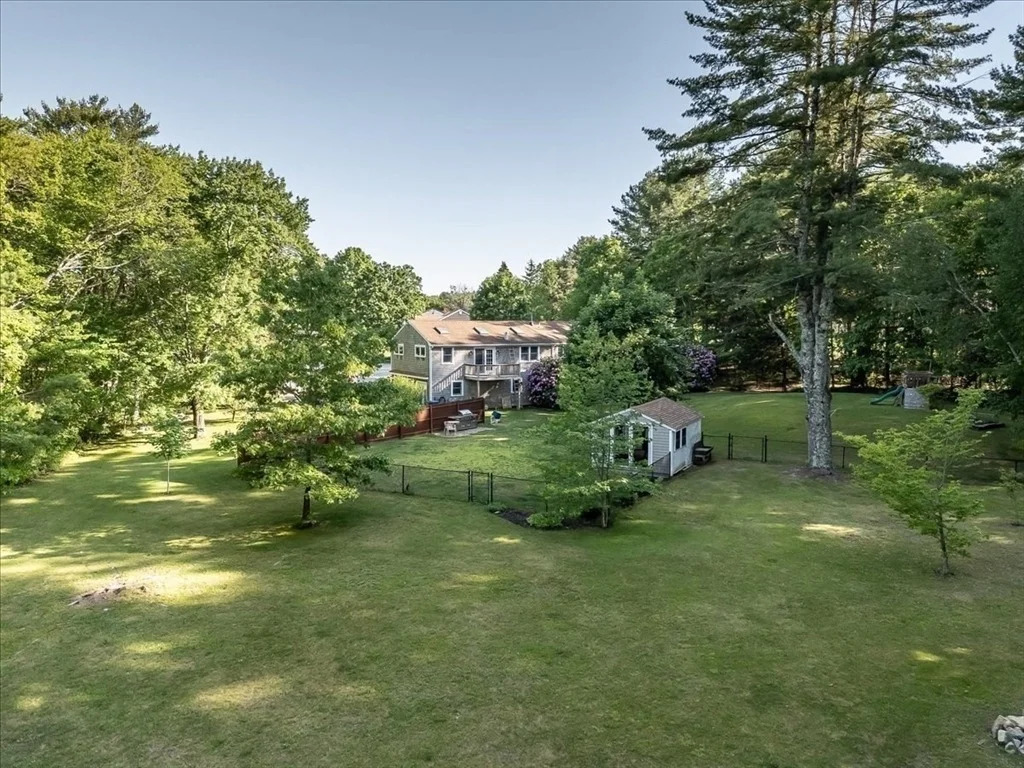 Photo of 26 Brookings Dr