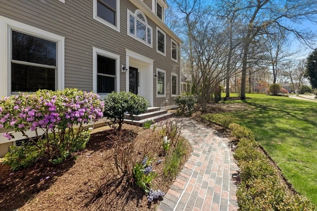 Photo of 10 Fatima Dr