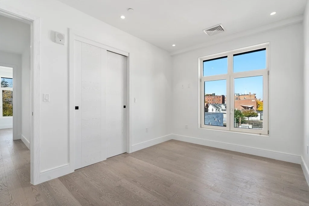 Photo of Unit 2 at 69 Walnut Street