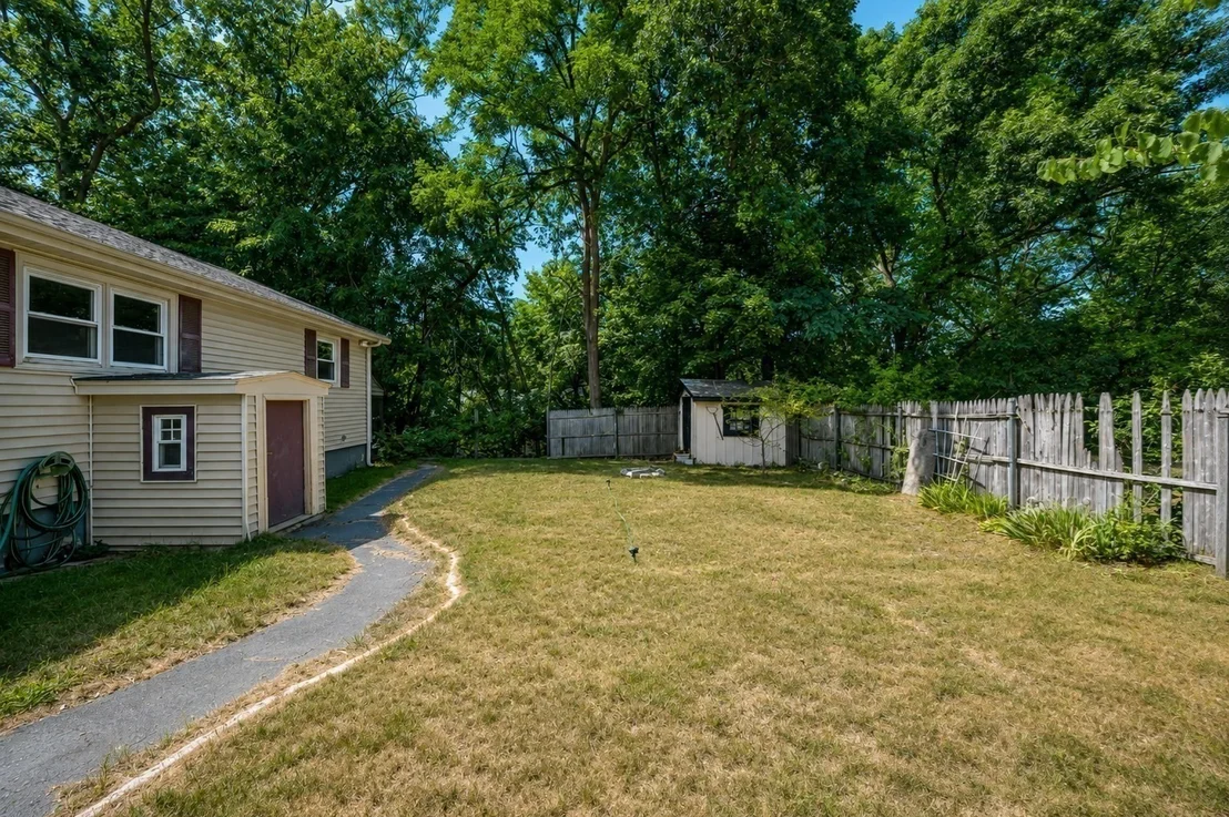 Photo of 113 Halley Rd