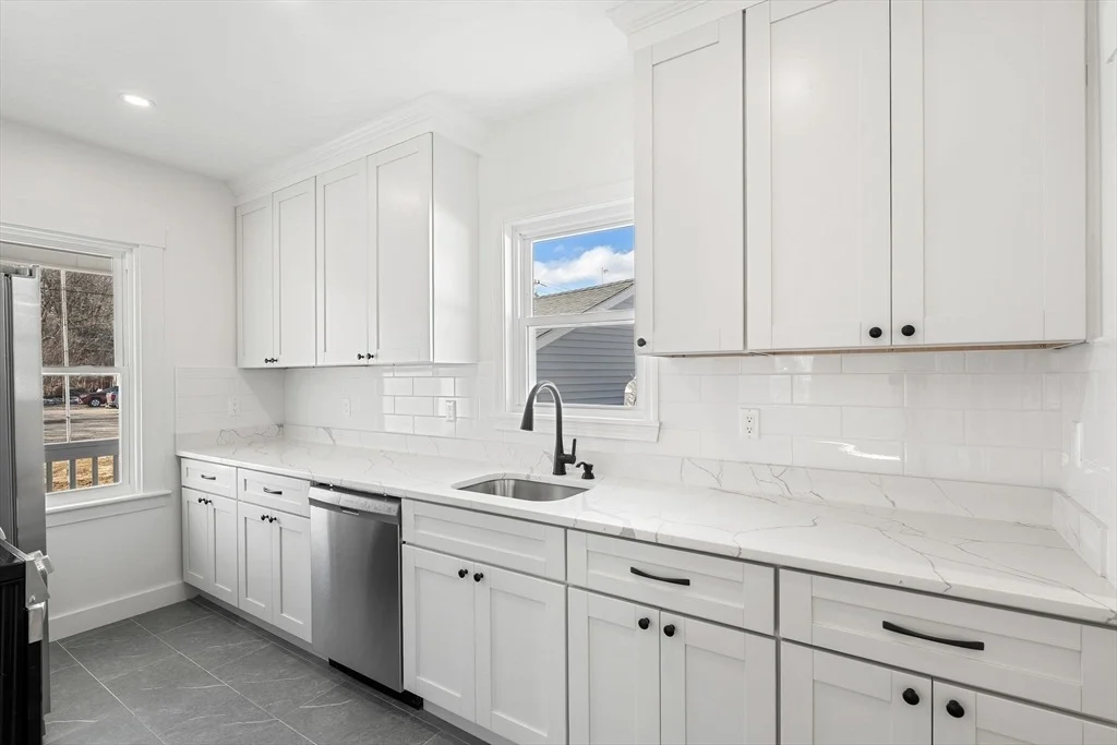 Photo of 2 Maple St