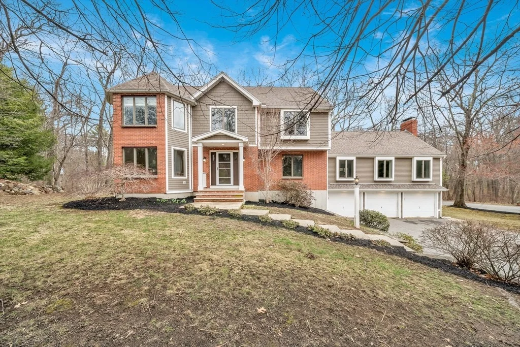 Photo of 315 Candlestick Rd