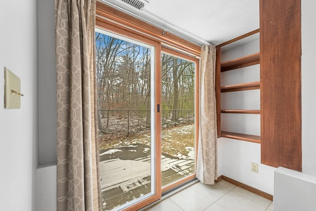 Photo of 90 Sunnyside Ave
