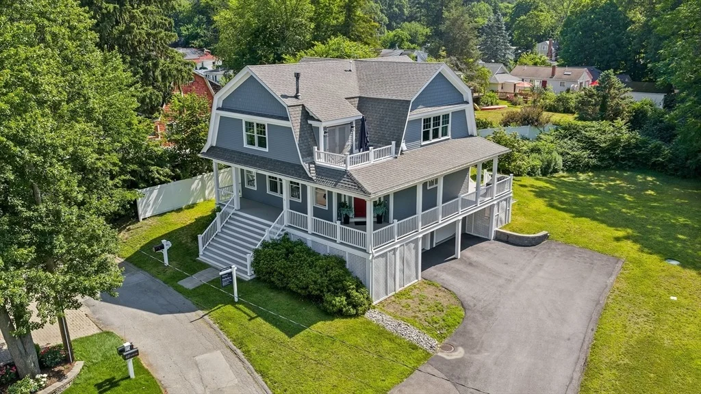 Photo of 5 Crest Rd