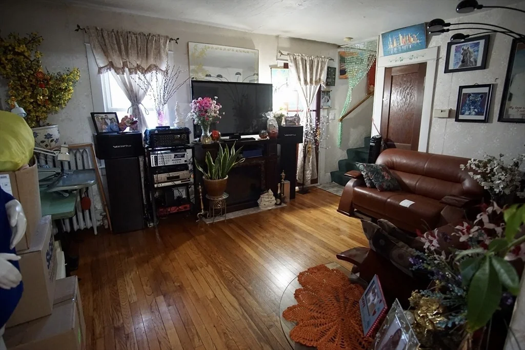 Photo of 292 Commonwealth Ave