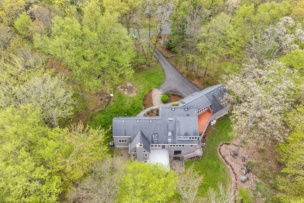Photo of 320 Nagog Hill Rd