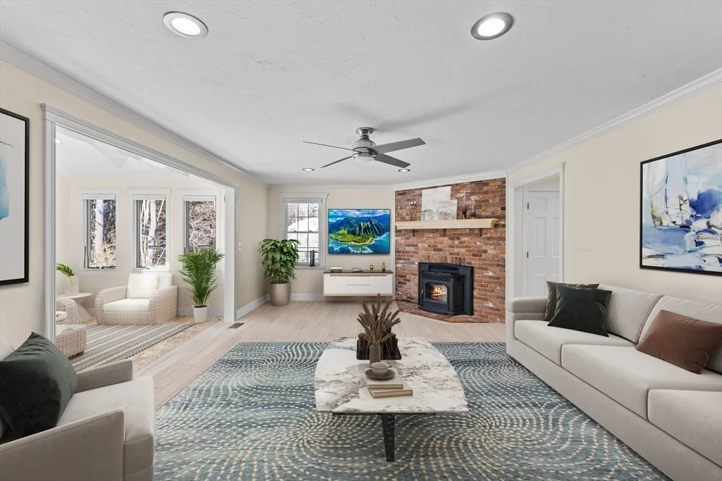 Photo of 16 Forest Park Dr