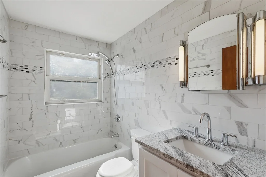 Photo of 31 Eastern Avenue