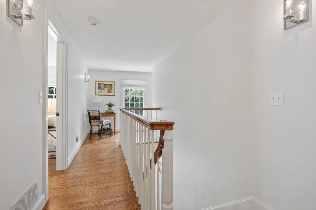 Photo of 1319 Monument Street