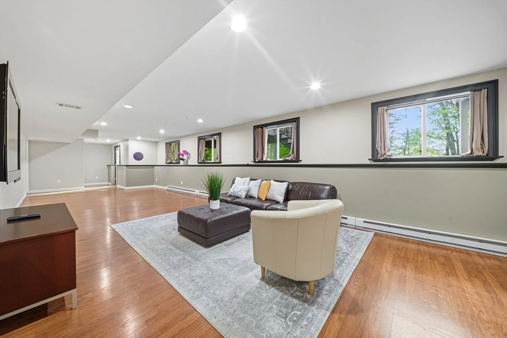 Photo of 6 Bittersweet Ln