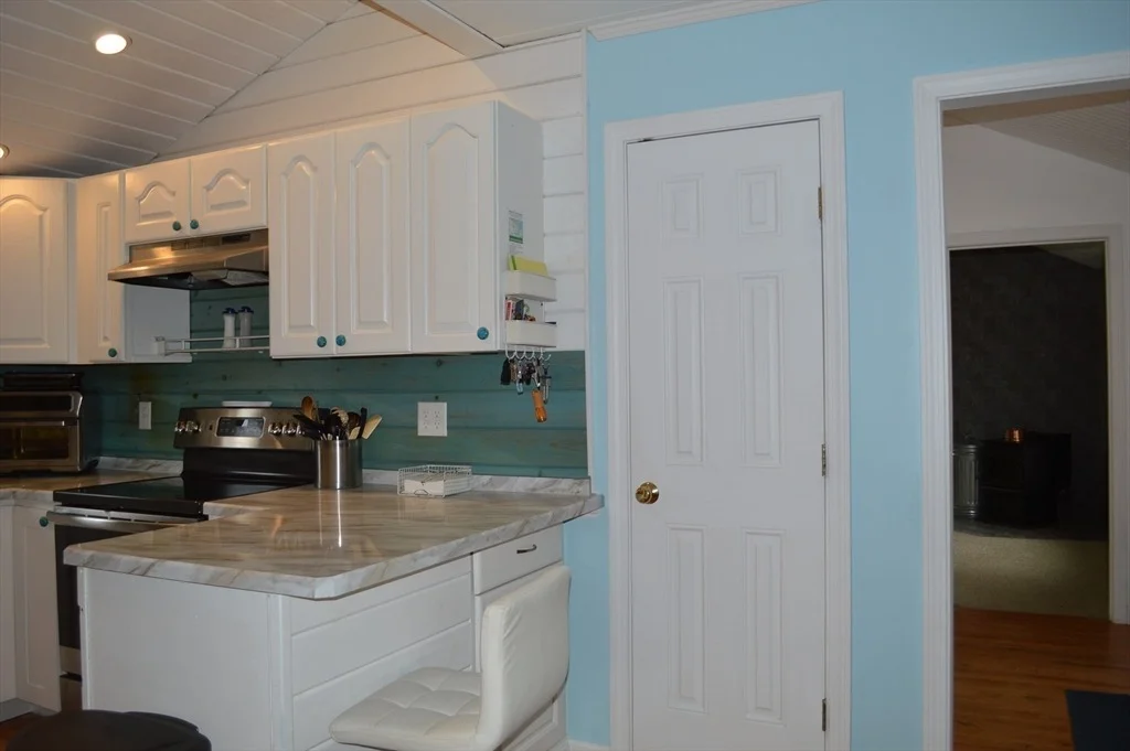 Photo of 17 Bungalow Ln