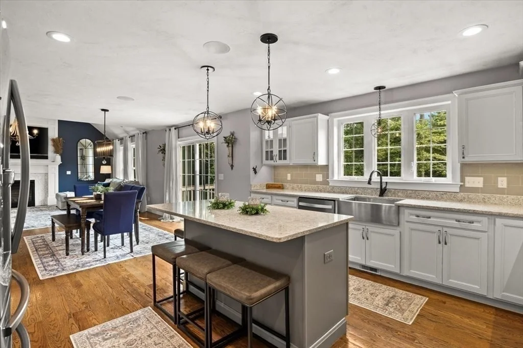 Photo of 8 Paddock Cir