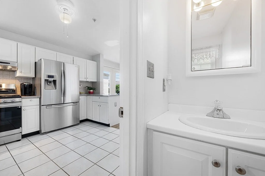 Photo of Unit F at 184 Hancock St